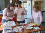 Sandrine C., Évelyne et Yvette.