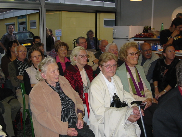 Réception : Mmes Bonnel et Marin au premier plan.