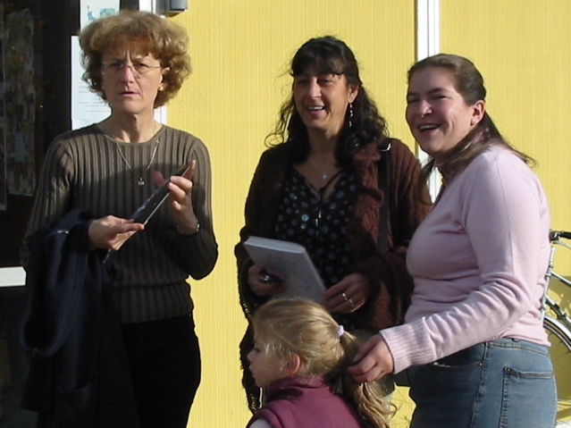 Ghislaine, Évelyne et Sandrine.